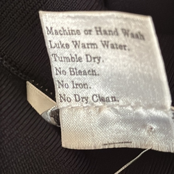 MISOOK Exclusively MIDI Black Skirt Pleated‎ Back Pull On Work Party Size S - Picture 5 of 5